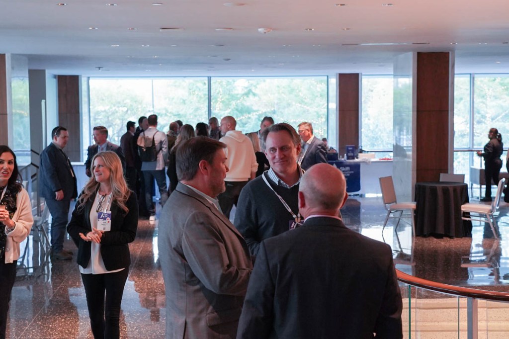 Skift Aviation Forum 2022 attendees networking